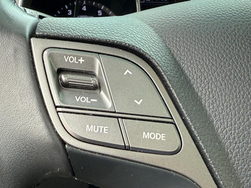 Hyundai Santa Fe Sport Vehicle Image 15