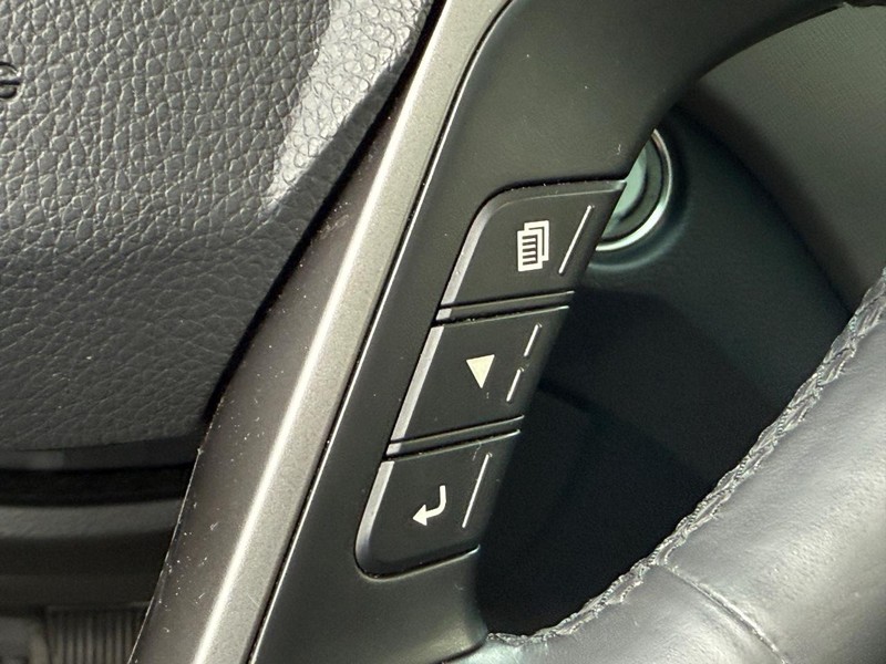Hyundai Santa Fe Sport Vehicle Image 17
