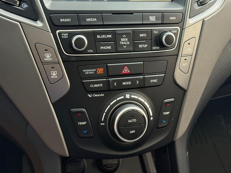 Hyundai Santa Fe Sport Vehicle Image 22