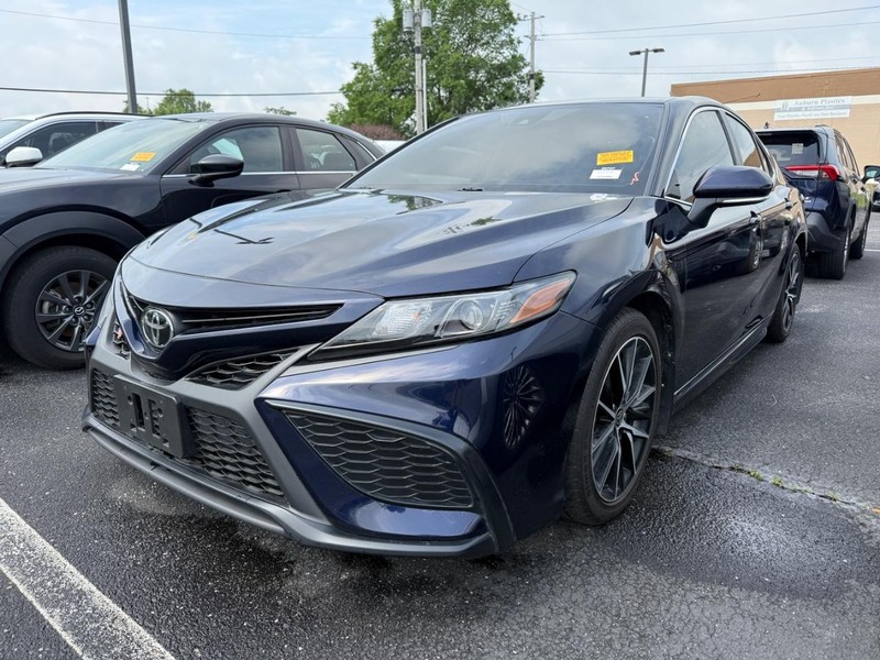 Toyota Camry Vehicle Image 04