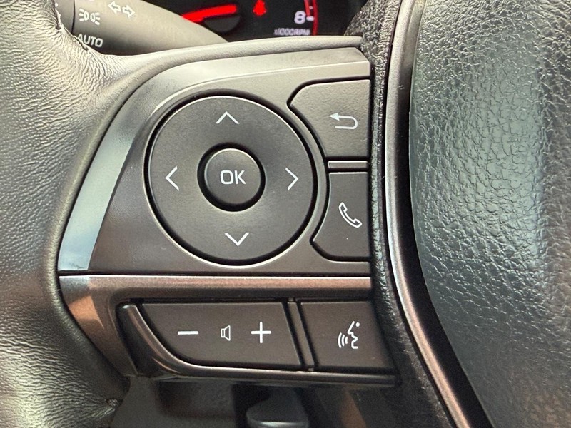 Toyota Camry Vehicle Image 14