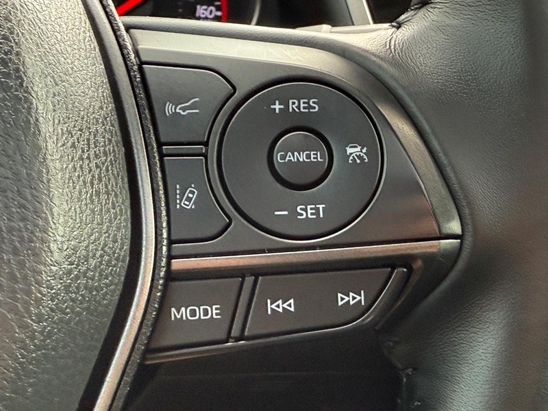 Toyota Camry Vehicle Image 15