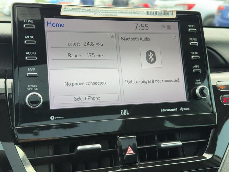 Toyota Camry Vehicle Image 16