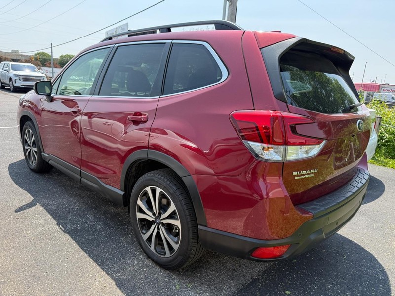Subaru Forester Vehicle Image 03