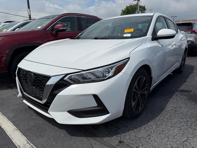 Nissan Sentra Vehicle Image 04