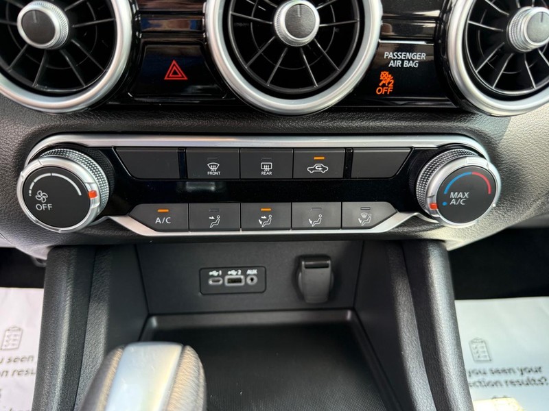 Nissan Sentra Vehicle Image 18