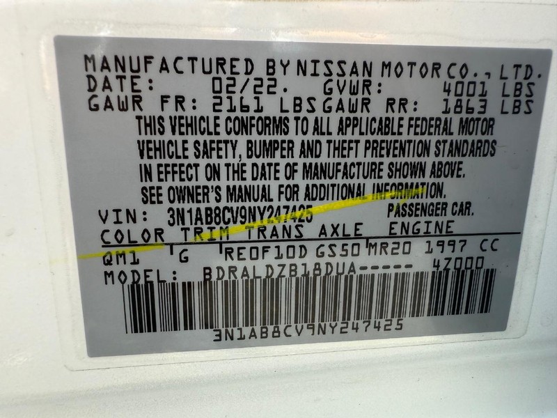 Nissan Sentra Vehicle Image 25