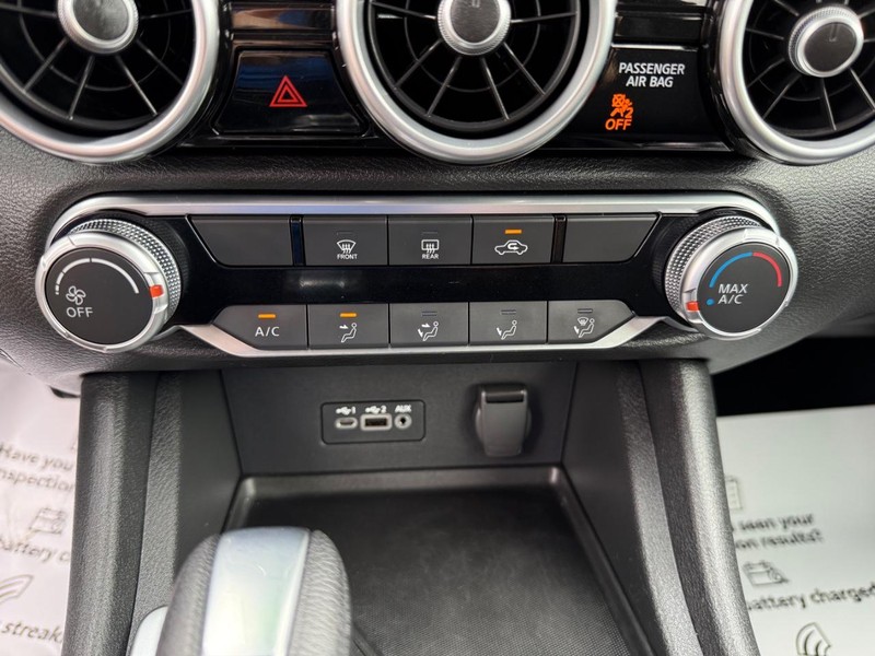 Nissan Sentra Vehicle Image 18