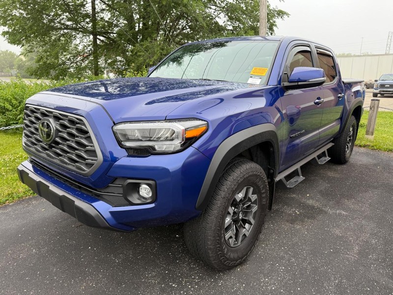 Toyota Tacoma 4WD Vehicle Image 04