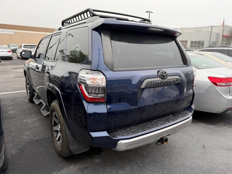 Toyota 4Runner Vehicle Image 03