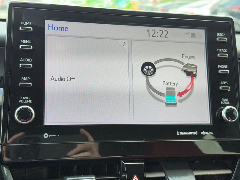 Toyota Camry Hybrid Vehicle Image 17