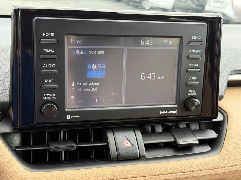 Toyota RAV4 Hybrid Vehicle Image 16
