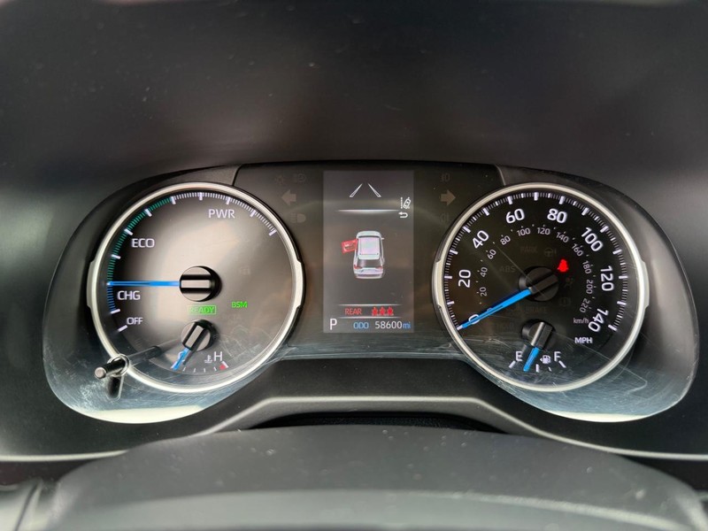 Toyota RAV4 Hybrid Vehicle Image 21