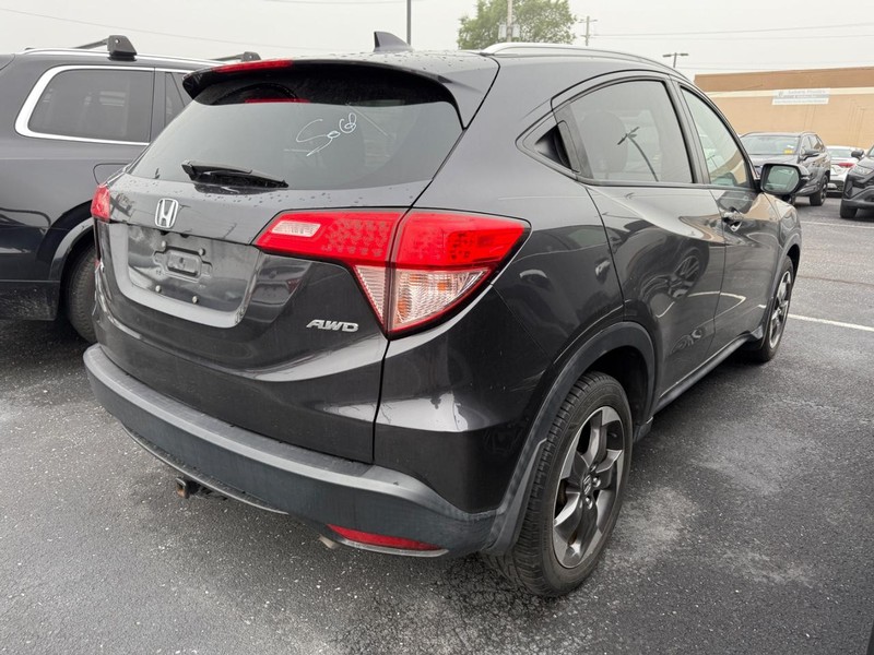 Honda HR-V Vehicle Image 02