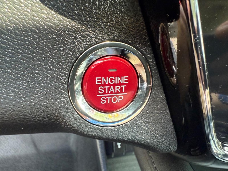Honda HR-V Vehicle Image 16