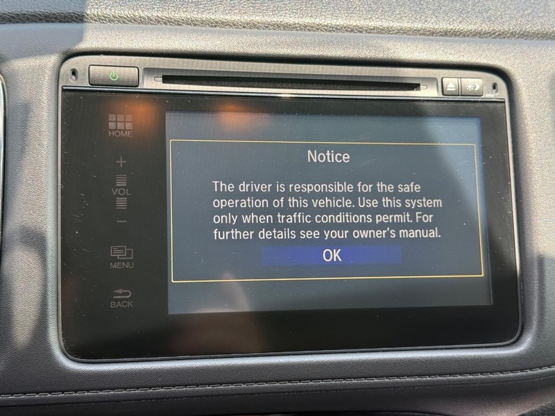 Honda HR-V Vehicle Image 18