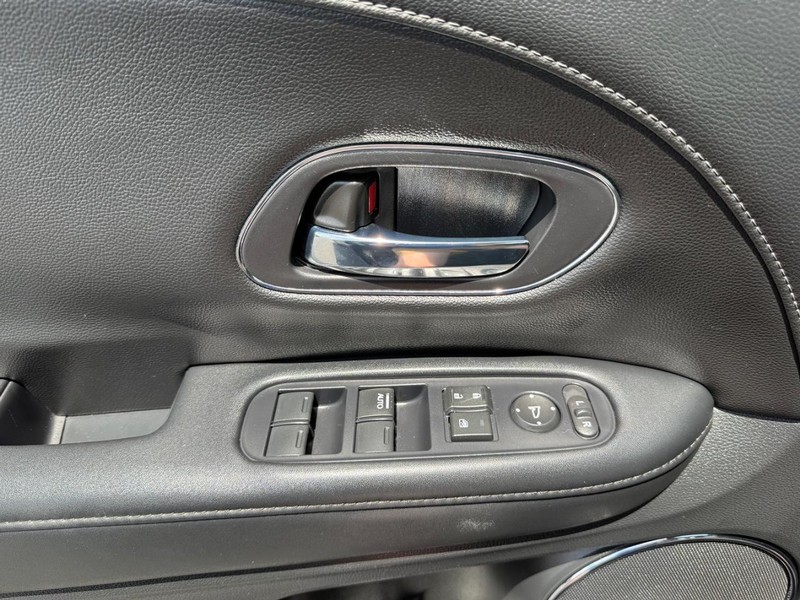 Honda HR-V Vehicle Image 26