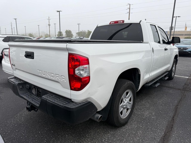 Toyota Tundra 4WD Vehicle Image 02