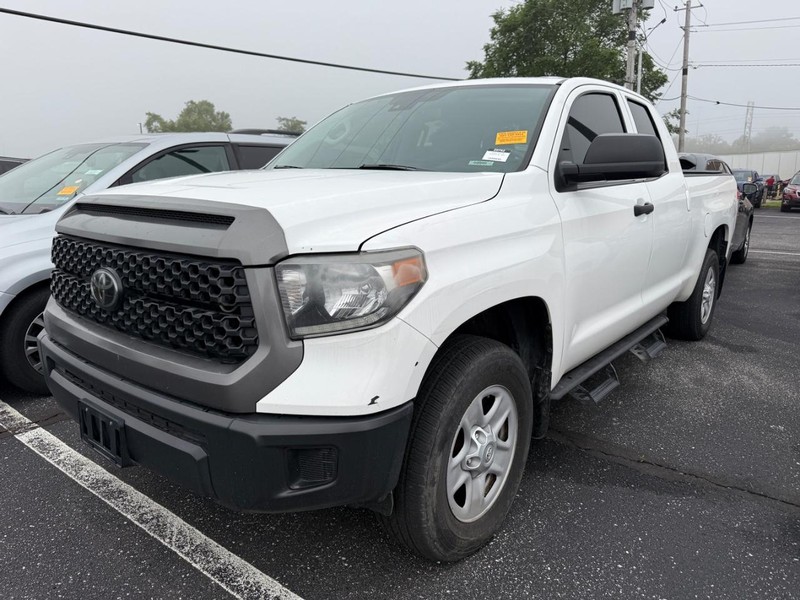 Toyota Tundra 4WD Vehicle Image 04