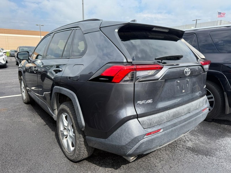 Toyota RAV4 Vehicle Image 03