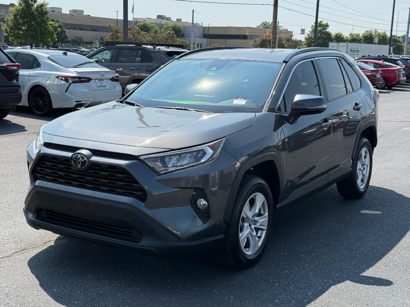 Toyota RAV4 Vehicle Image 08
