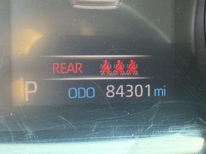 Toyota RAV4 Vehicle Image 22