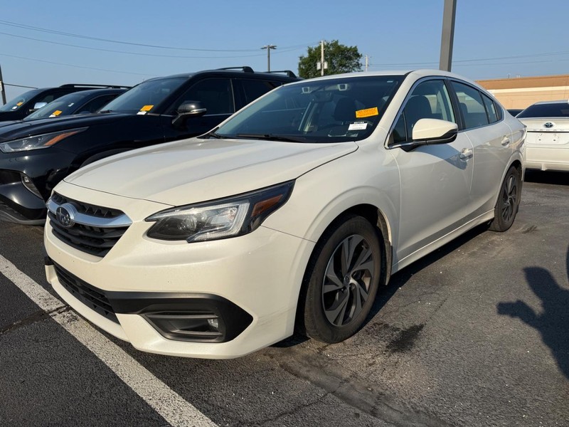 Subaru Legacy Vehicle Image 04