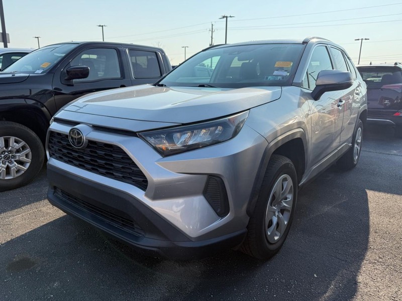 Toyota RAV4 Vehicle Image 04