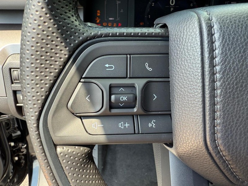 Toyota Tacoma 4WD Vehicle Image 07
