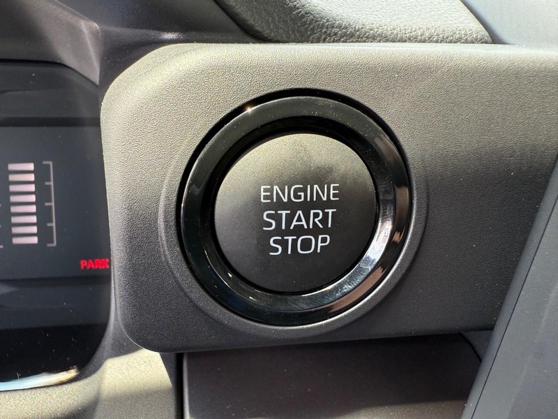 Toyota Tacoma 4WD Vehicle Image 09