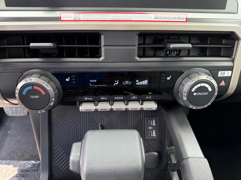 Toyota Tacoma 4WD Vehicle Image 13