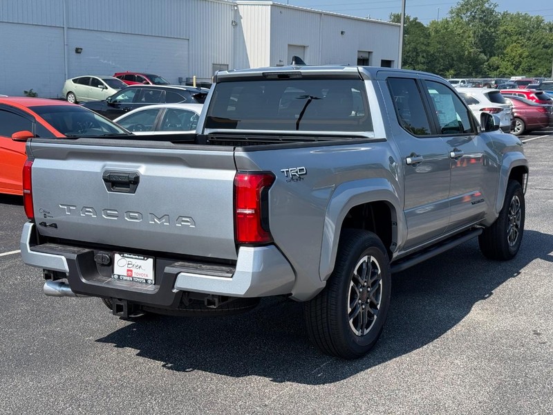 Toyota Tacoma 4WD Vehicle Image 03
