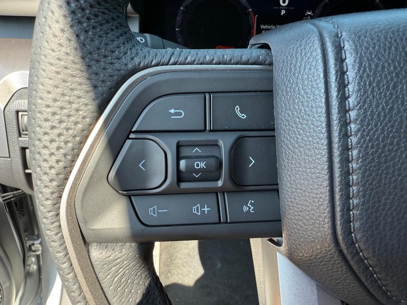 Toyota Tacoma 4WD Vehicle Image 07