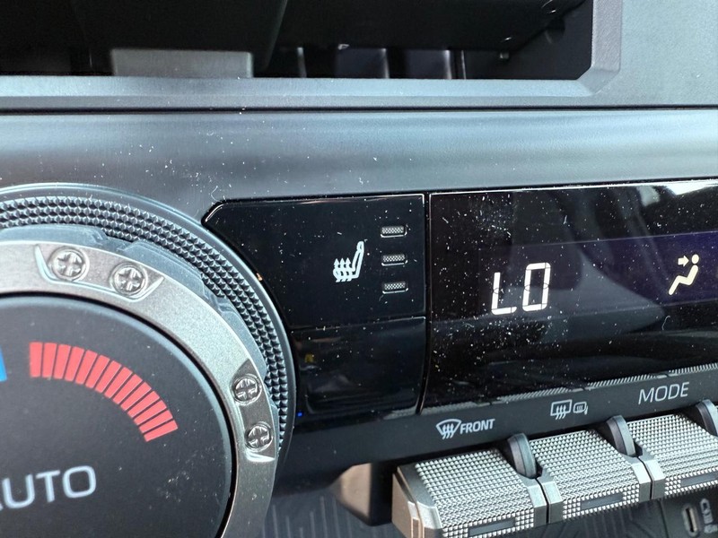 Toyota Tacoma 4WD Vehicle Image 10