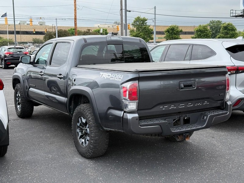 Toyota Tacoma 4WD Vehicle Image 03
