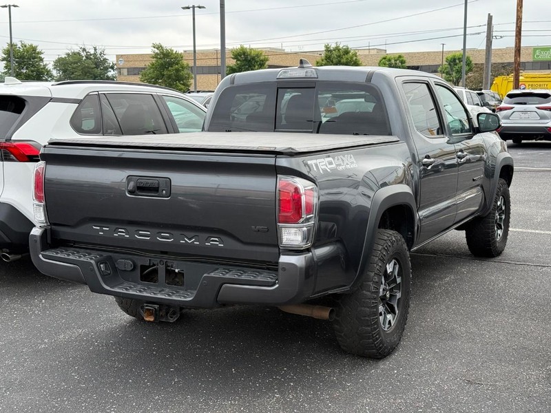 Toyota Tacoma 4WD Vehicle Image 04