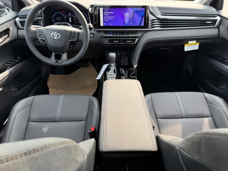Toyota Camry Vehicle Image 07