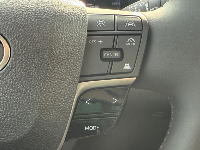 Toyota Camry Vehicle Image 10