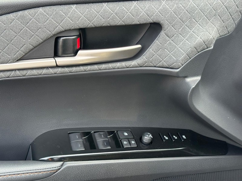 Toyota Camry Vehicle Image 20