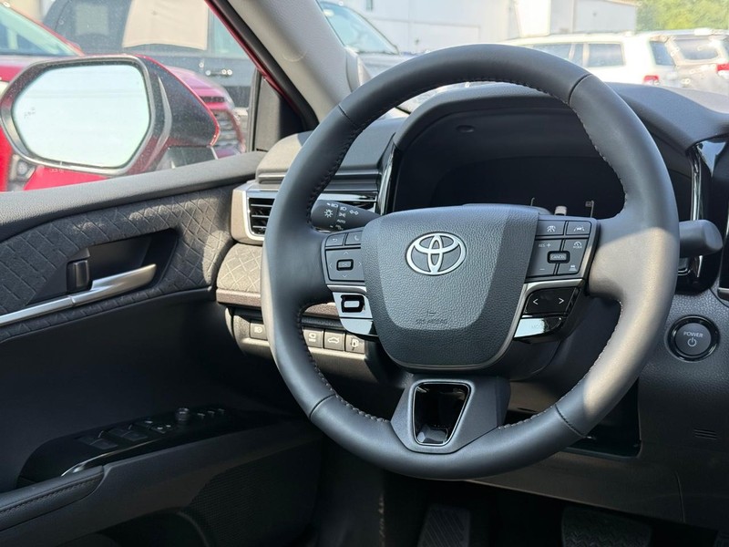 Toyota Camry Vehicle Image 07