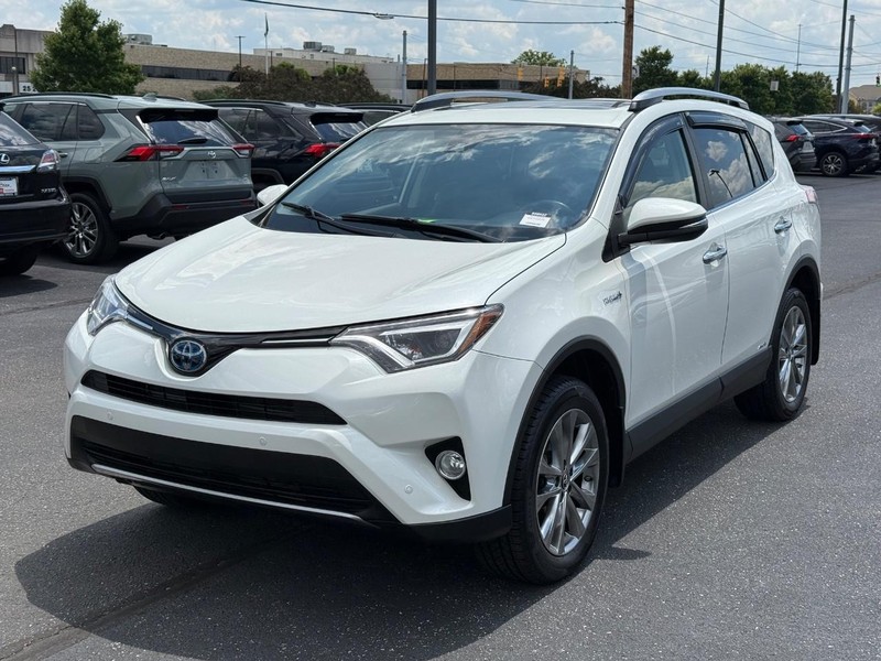 Toyota RAV4 Hybrid Vehicle Image 09