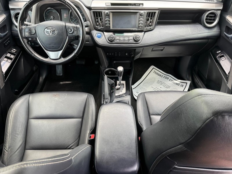 Toyota RAV4 Hybrid Vehicle Image 13