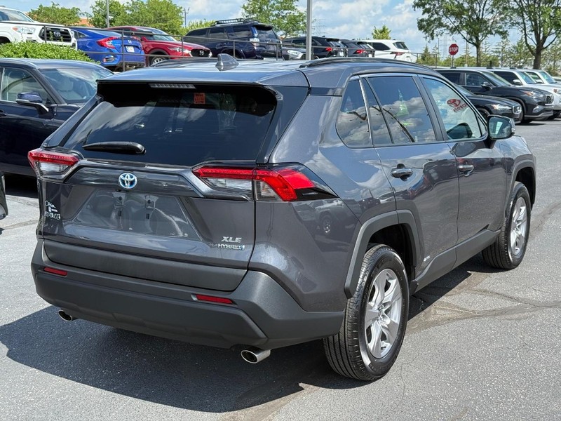 Toyota RAV4 Hybrid Vehicle Image 03