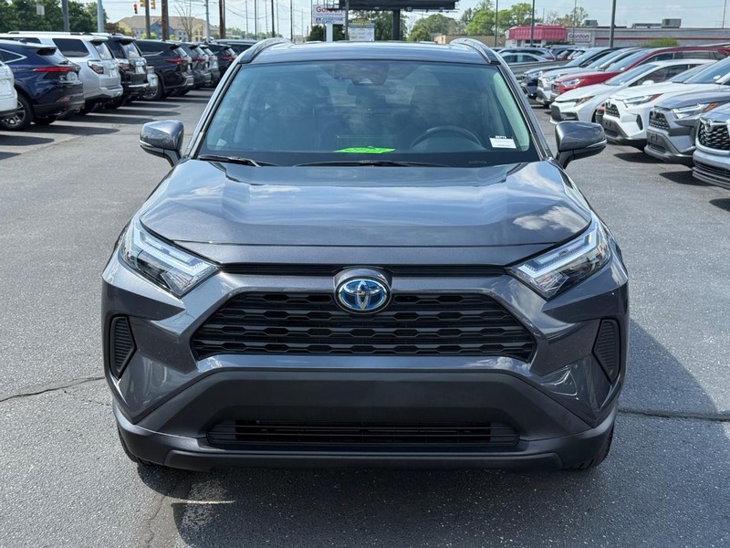 Toyota RAV4 Hybrid Vehicle Image 10
