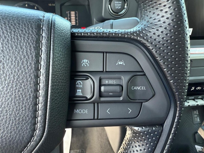Toyota Tacoma 2WD Vehicle Image 08