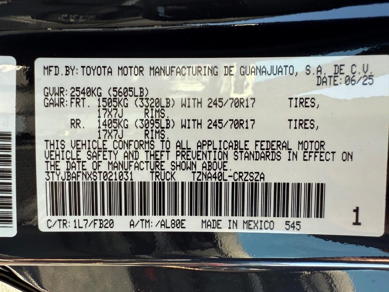 Toyota Tacoma 2WD Vehicle Image 19