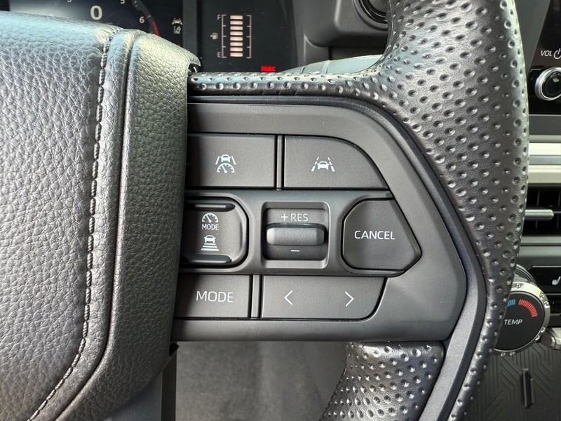 Toyota Tacoma 4WD Vehicle Image 08