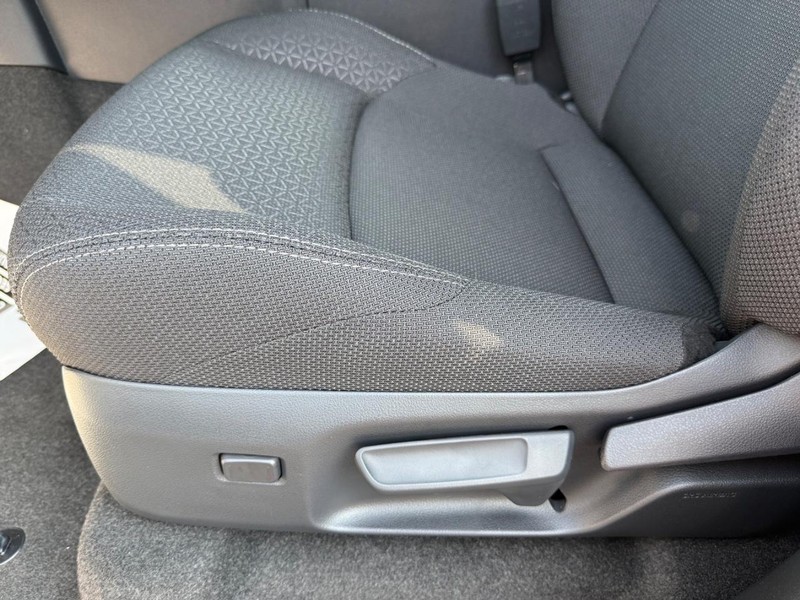 Toyota 4Runner Vehicle Image 18