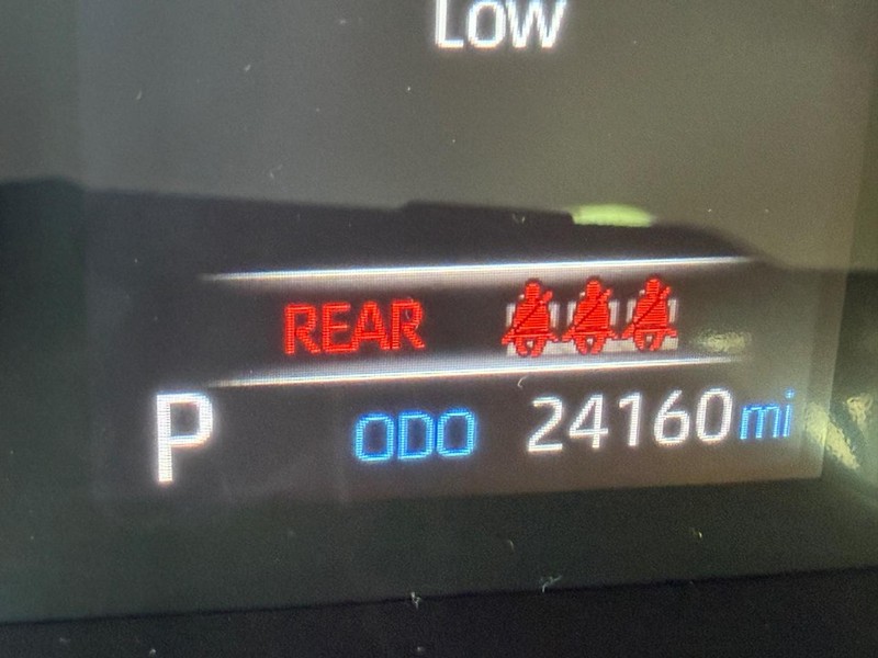 Toyota RAV4 Vehicle Image 26