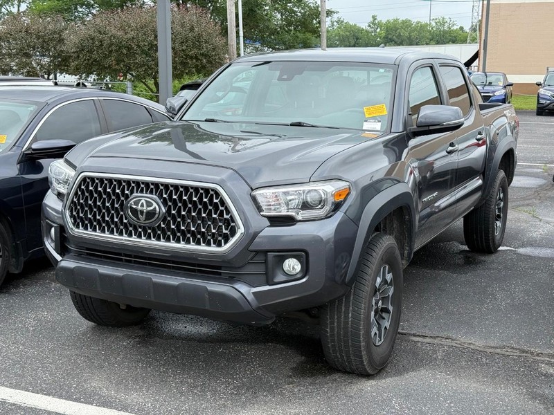 Toyota Tacoma 4WD Vehicle Image 02